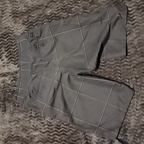 Tony Hawk Shorts Size 10 Grey Plaid Pattern - Picture 3 of 6